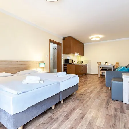 Apartment Vacationclub - Mistral 34 *