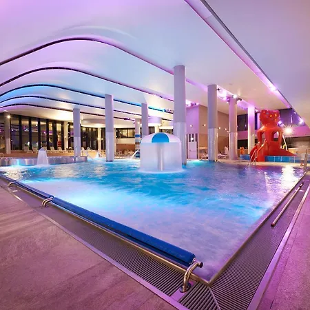 Apartment Vacationclub - Mistral 34